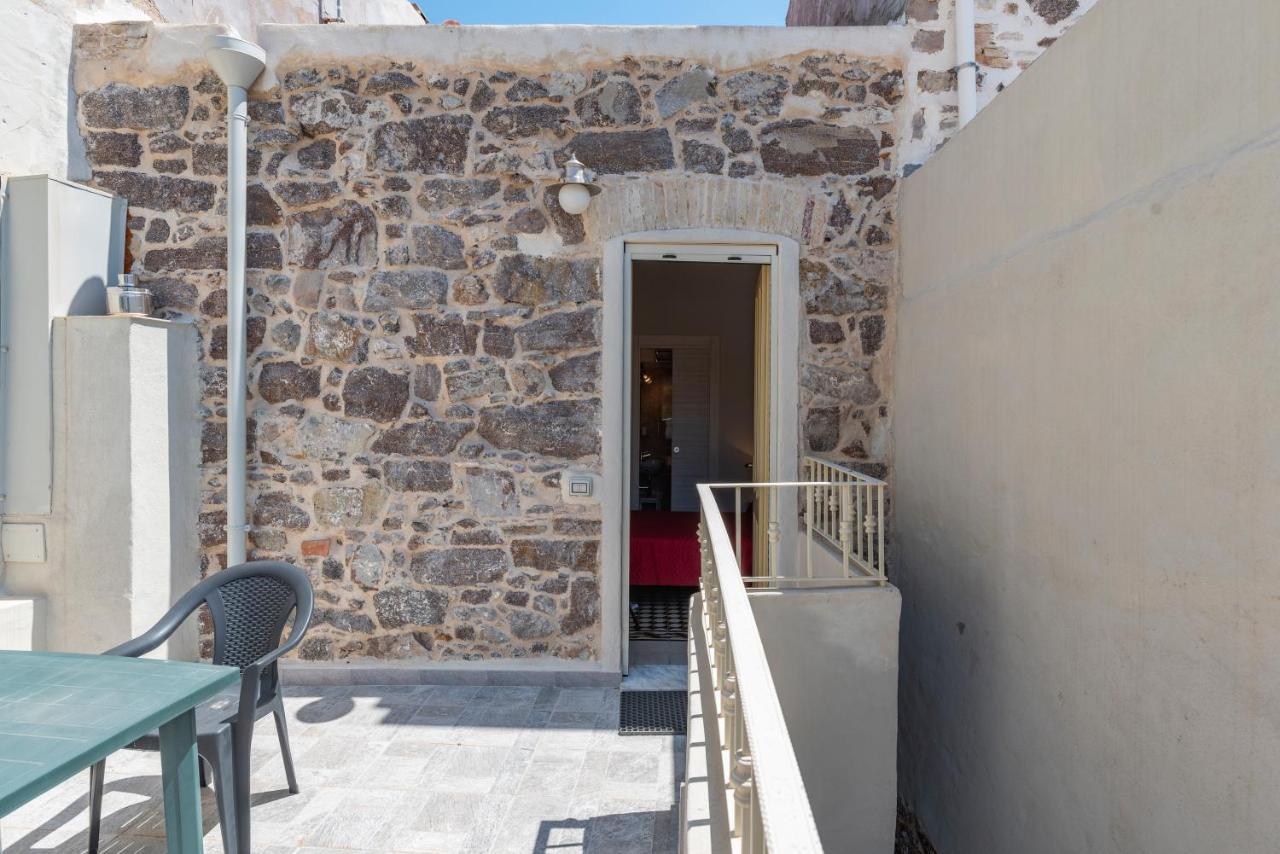Bed and Breakfast Domo Sa Barra SantʼAntìoco Exteriér fotografie